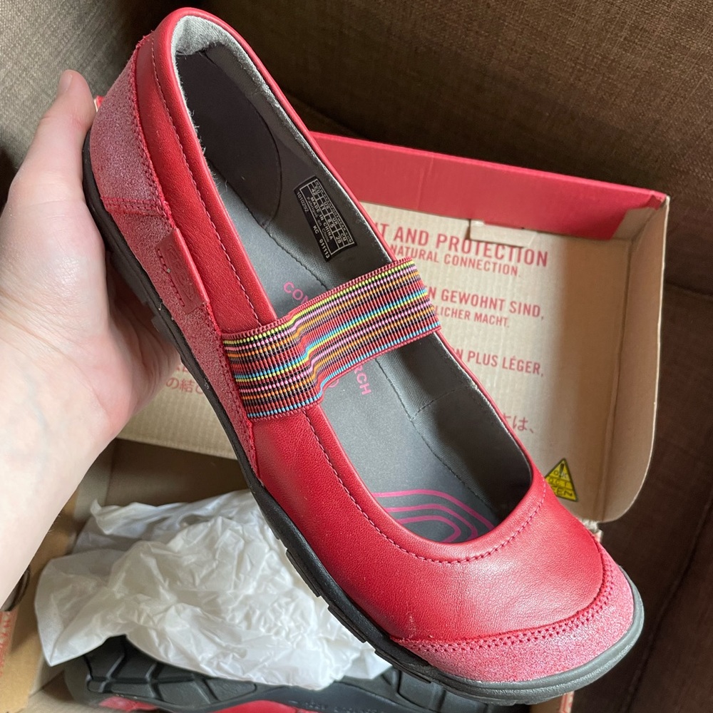 BNWT Rivington red keens